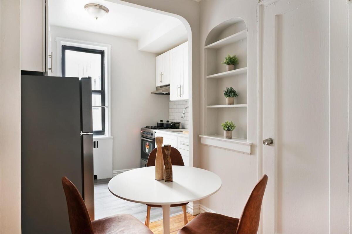 105 -5g Brand New Dishwasher Elevator Apartment New York